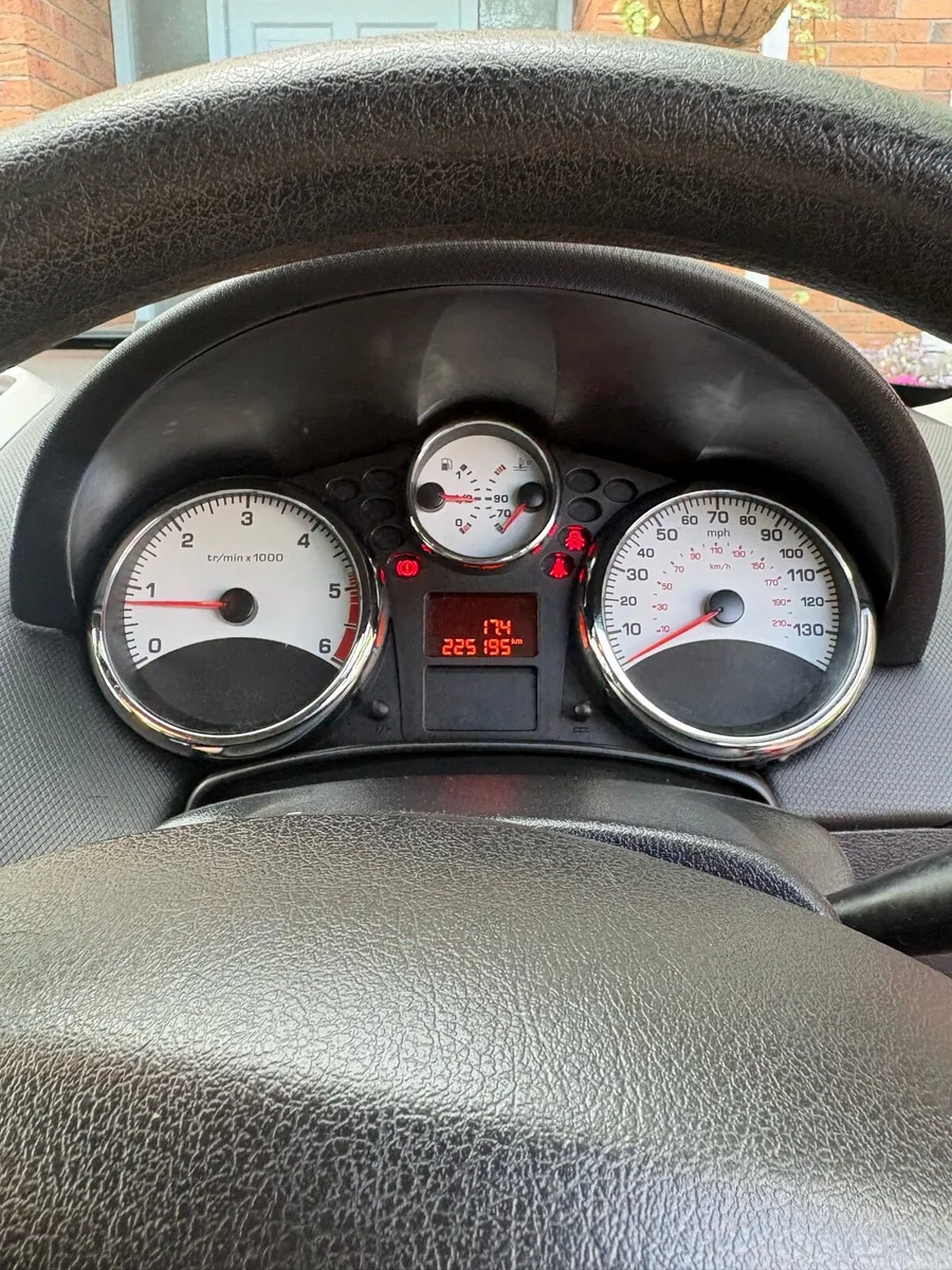 Peugeot 207 Verve 1.4 Diesel - Image 5