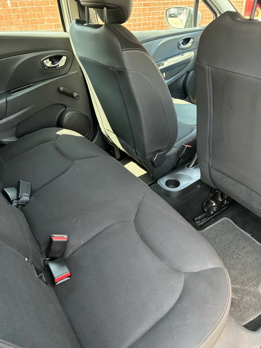Renault Clio - Image 3