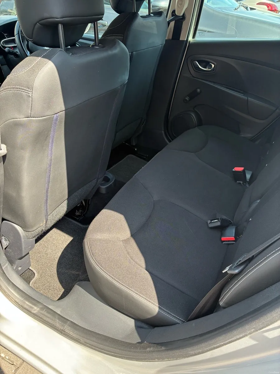 Renault Clio - Image 5