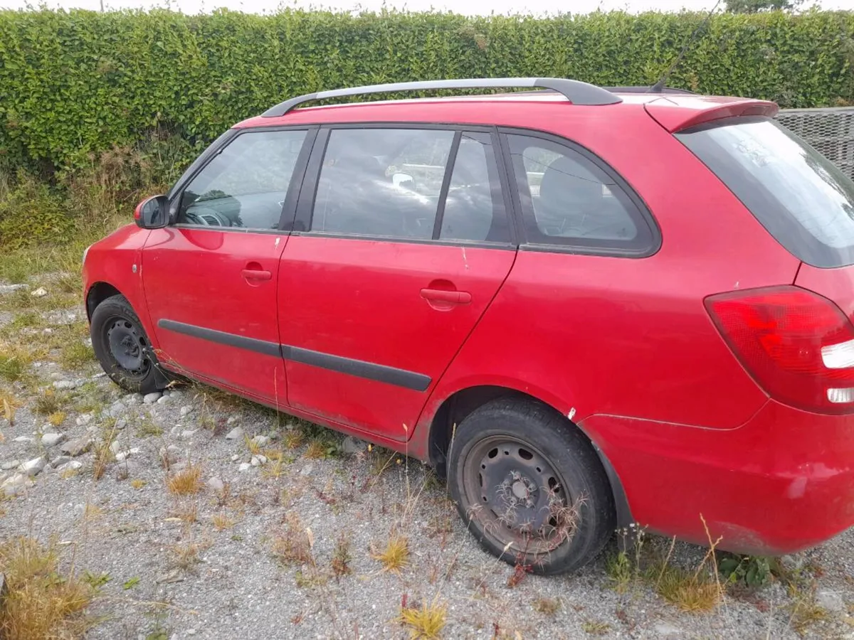Car - Image 1