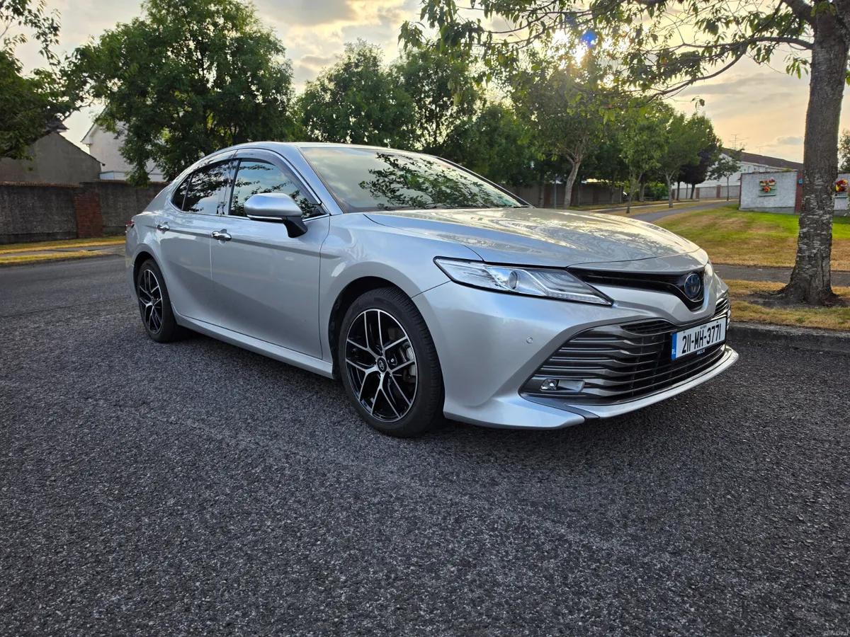Toyota Camry 2.5 hybrid ( NCT and TAX ) - Image 1