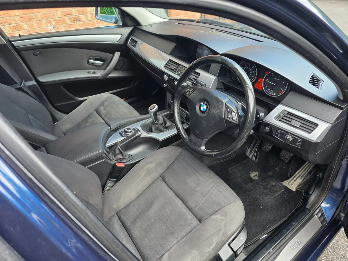BMW 5-Series 2008 - Image 3