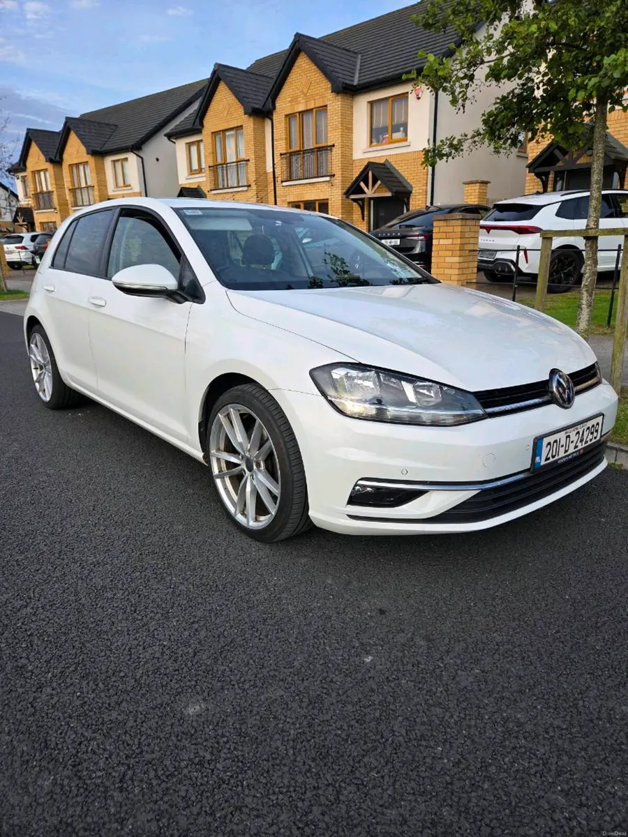 VW Golf Highline 1.6tdi, big spec, leather int - Image 4