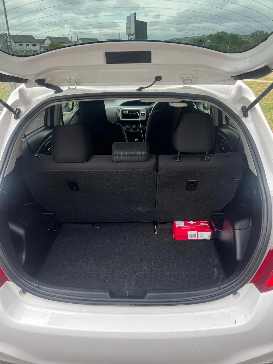 Toyota Vitz 2014 - Image 6