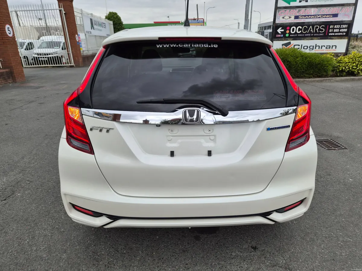 (2yr warranty) 1.5 Hybrid Automatic - Image 4