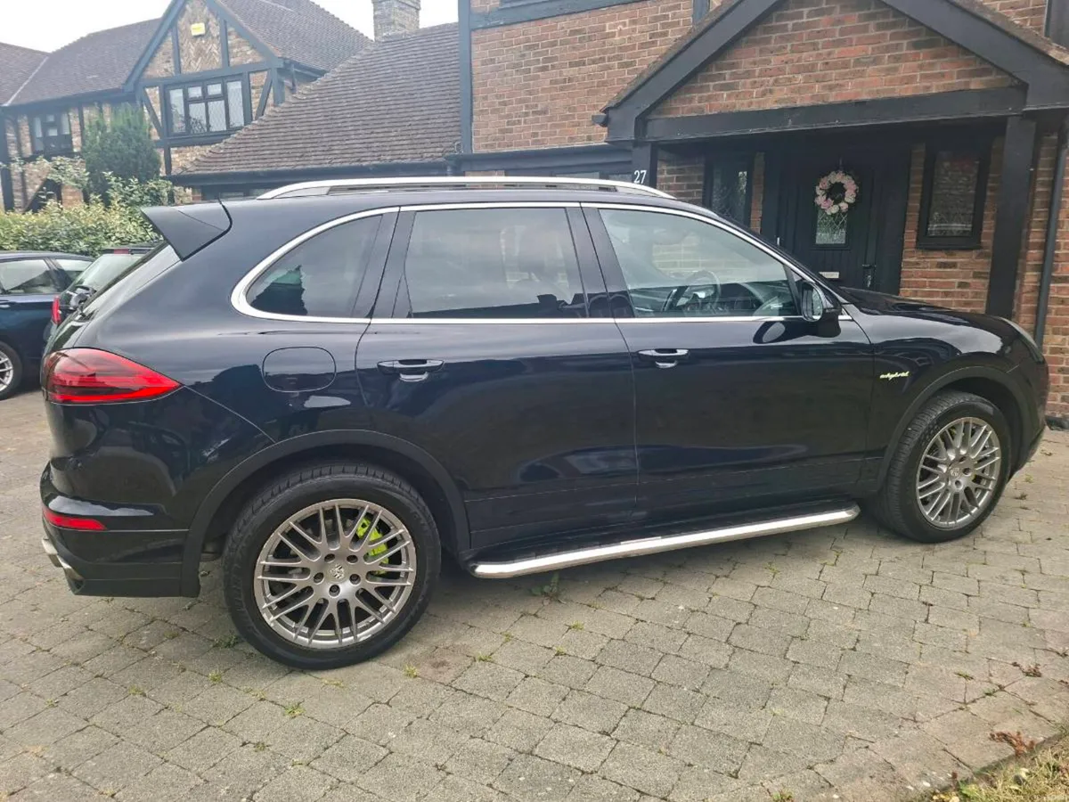 PORSCHE CAYENNE S 3.0 PETROL HYBRID 2015 - Image 2