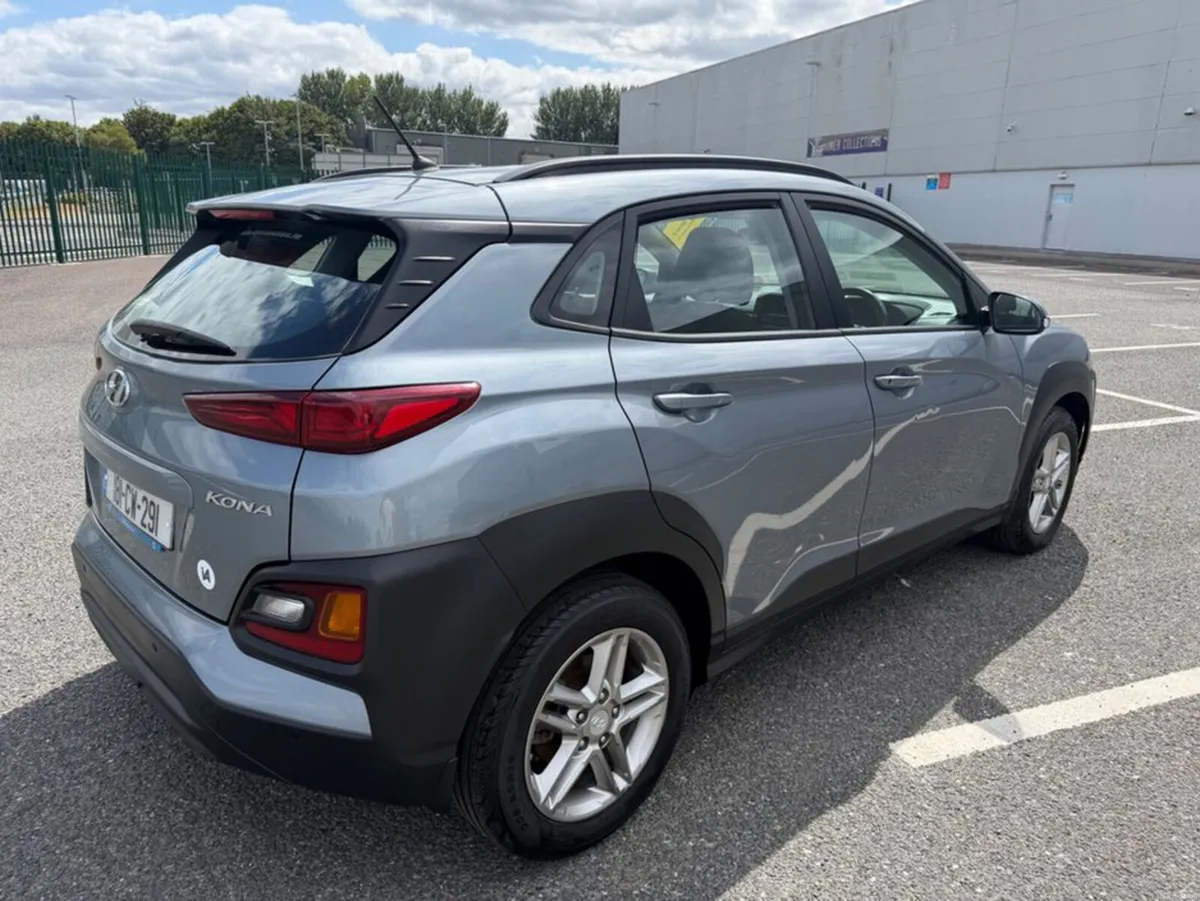 Hyundai KONA 1.0 PETROL, COMFORT MODEL, LOW MILEAG - Image 3