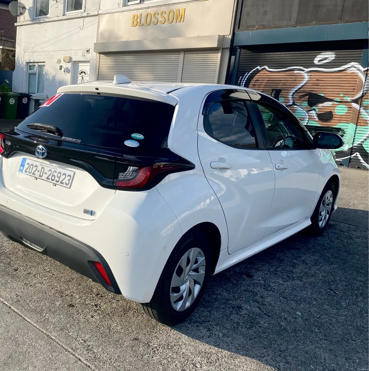 Car - Image 5