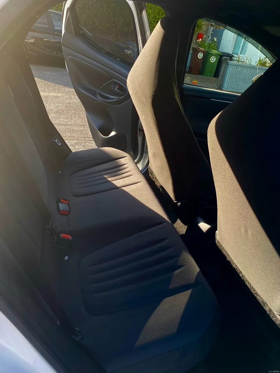 Car - Image 6