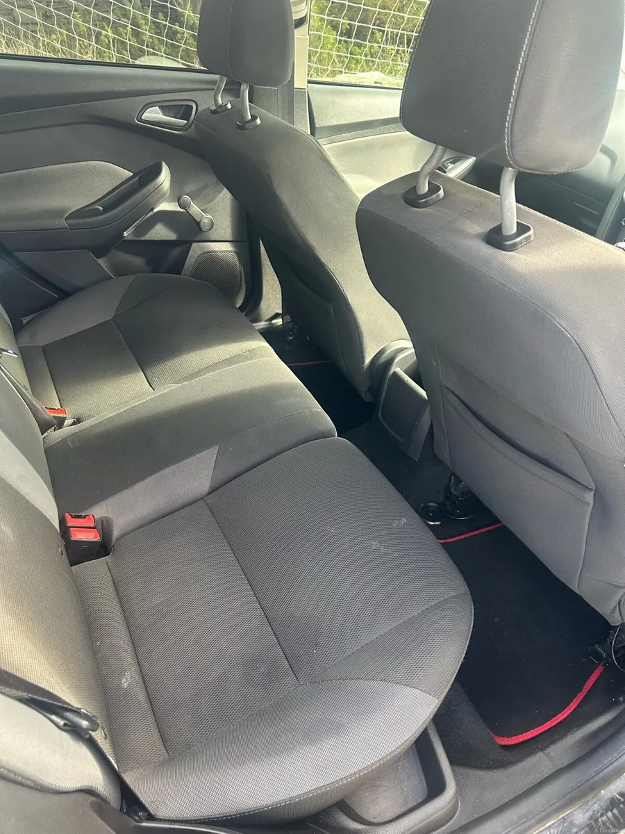 Ford focus - Image 5