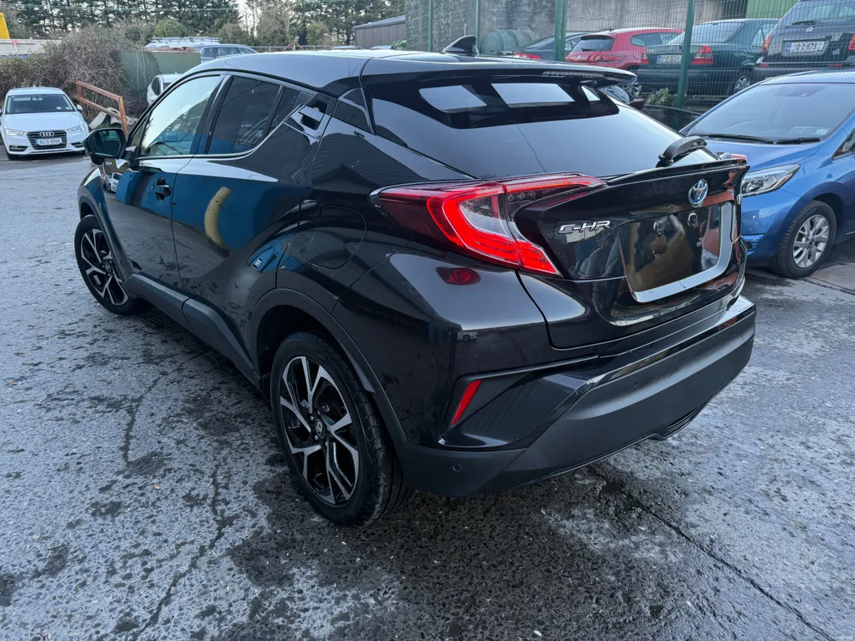 2018 TOYOTA C-HR Hybrid Automatic/ G leather Spec - Image 5