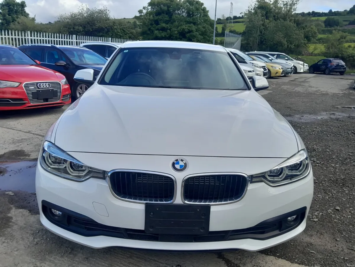 BMW 3-Series 330e iPerformance plug-in hybrid Low - Image 2