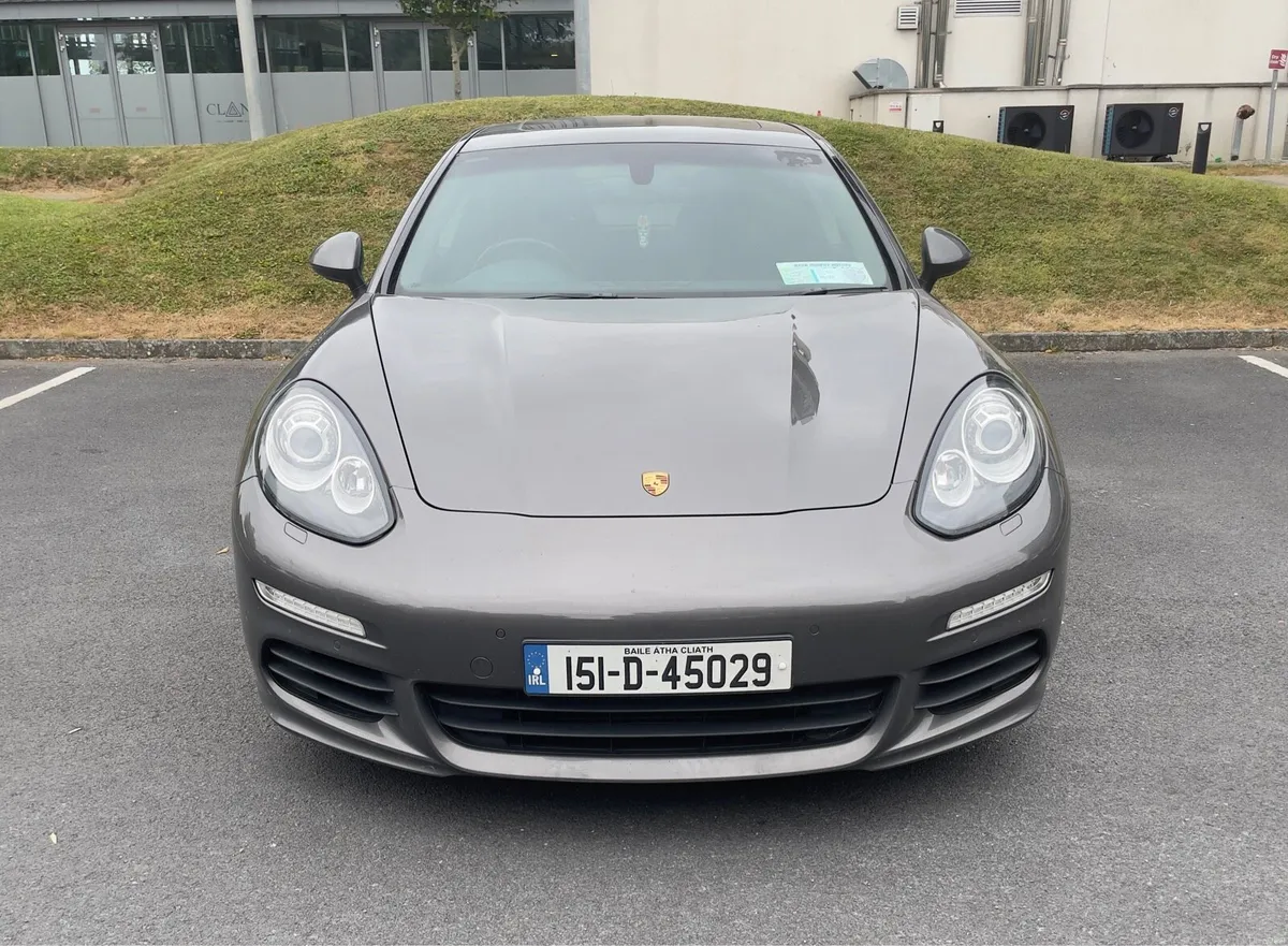 2015 Panamera 3.0 V6 Diesel Exceptional Condition - Image 1
