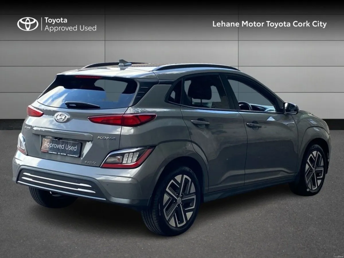 Hyundai KONA KAUAI PREMIUM 64 5DR AUTO - Image 2