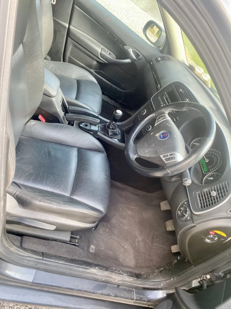 Saab 9-3 2010 - Image 6