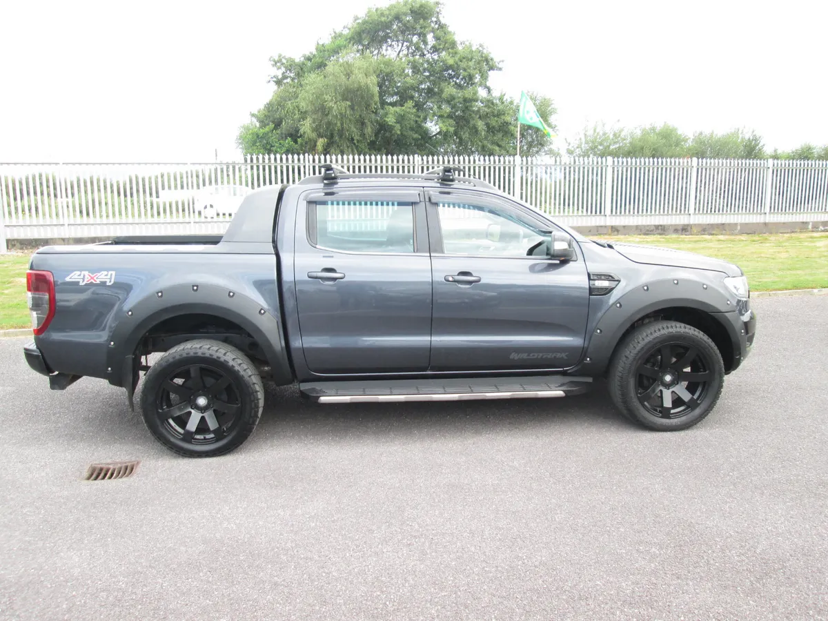 2018 Ford Ranger 3.2 Tdci Crew Cab Wildtrak Auto - Image 3