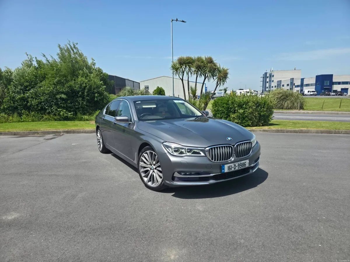 BMW 730 - Image 1
