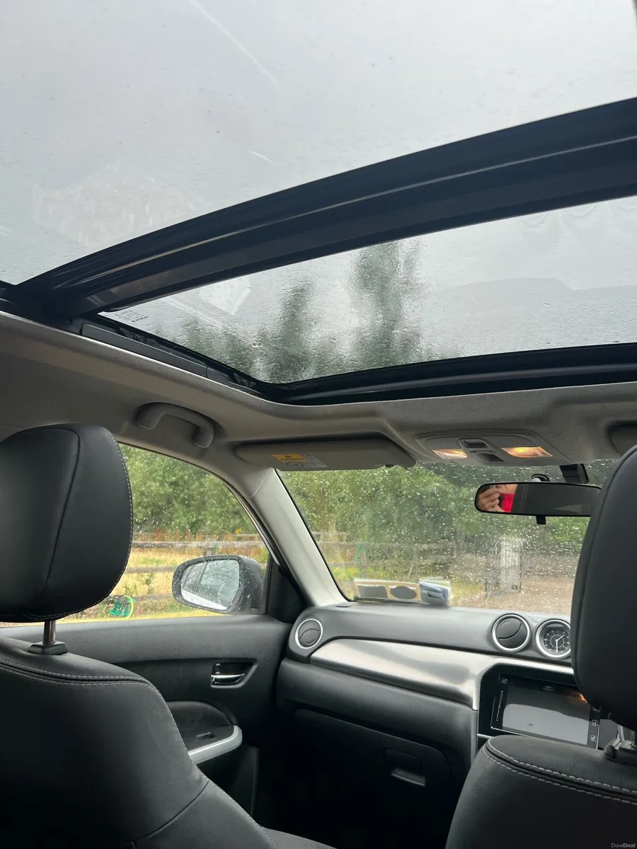 Suzuki Vitara  GLX 2018 (182)  Low Mileage - Image 6