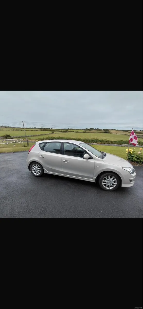 2011 Hyundai i30 - Image 1
