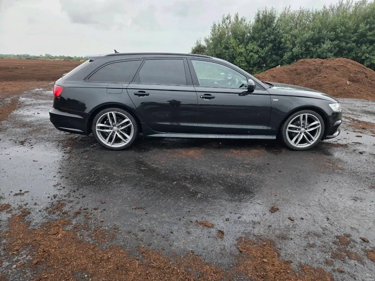 Audi A6 Advant Sline Black Edition - Image 2