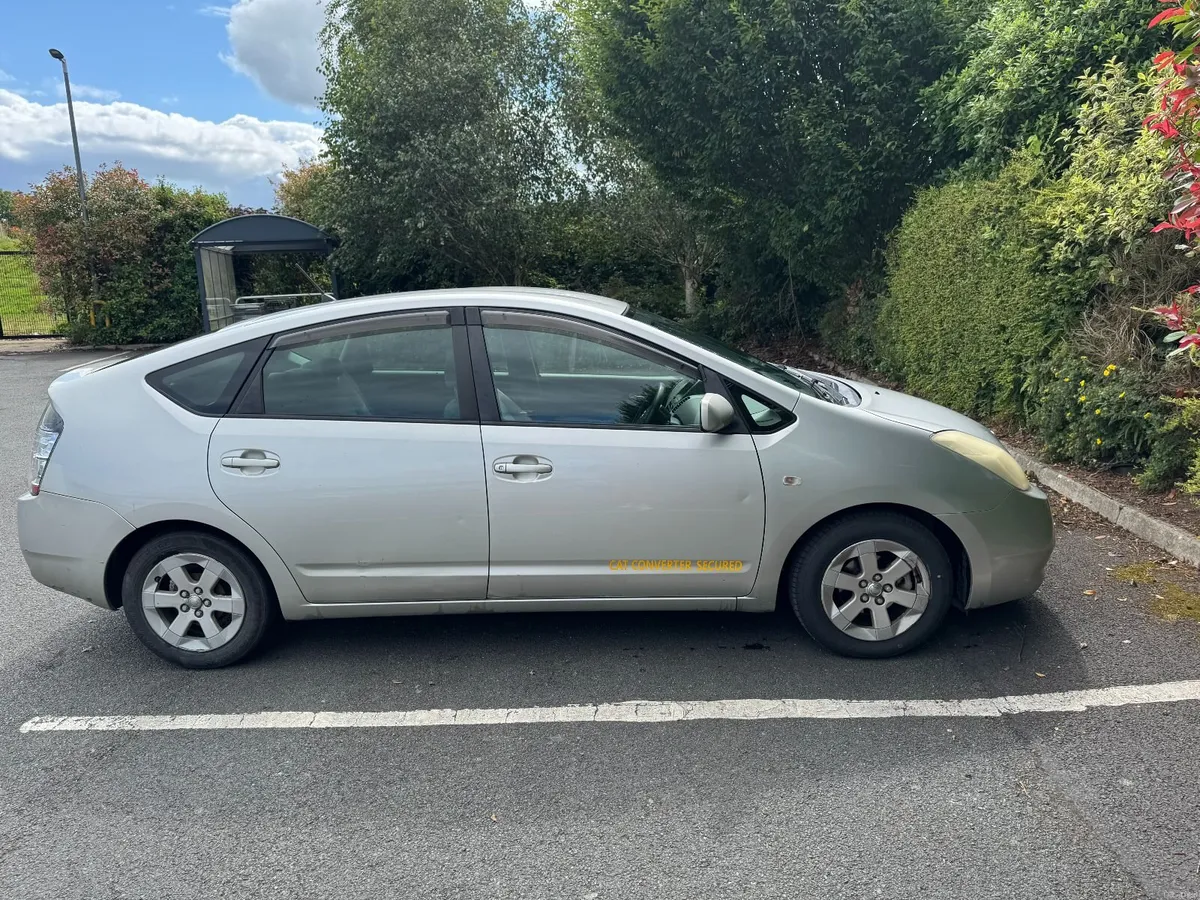 Toyota Prius 2004 - Image 4