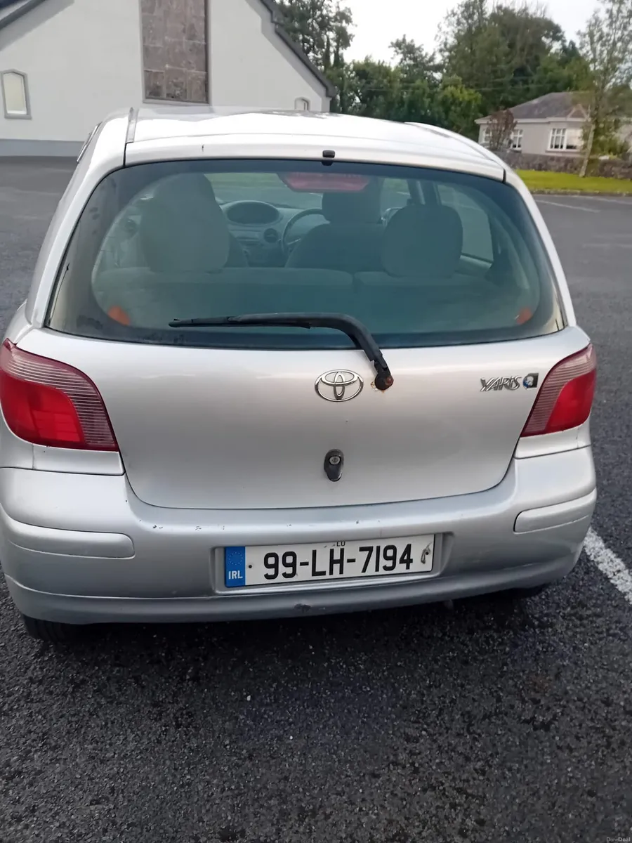 Toyota yaris automatic - Image 5