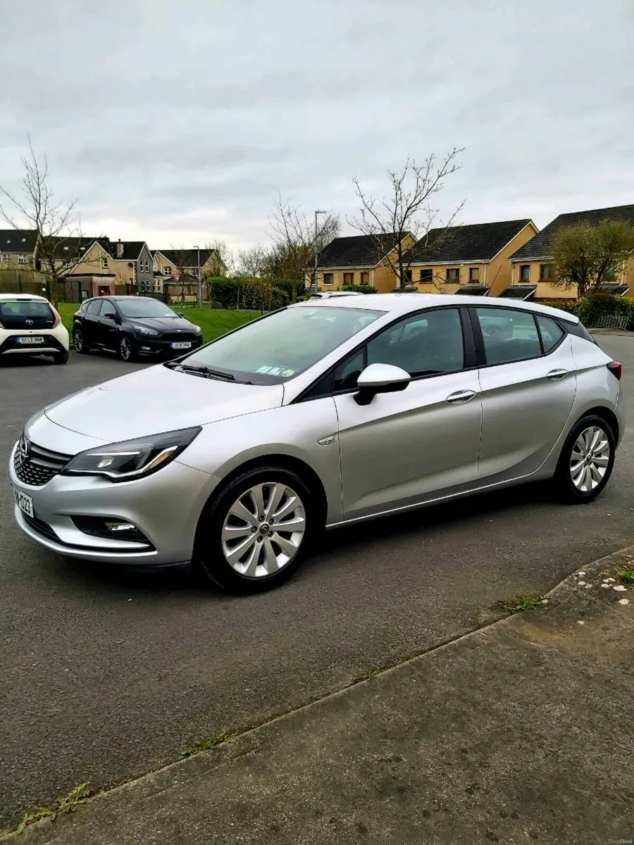 Opel Astra 2016 - Image 2