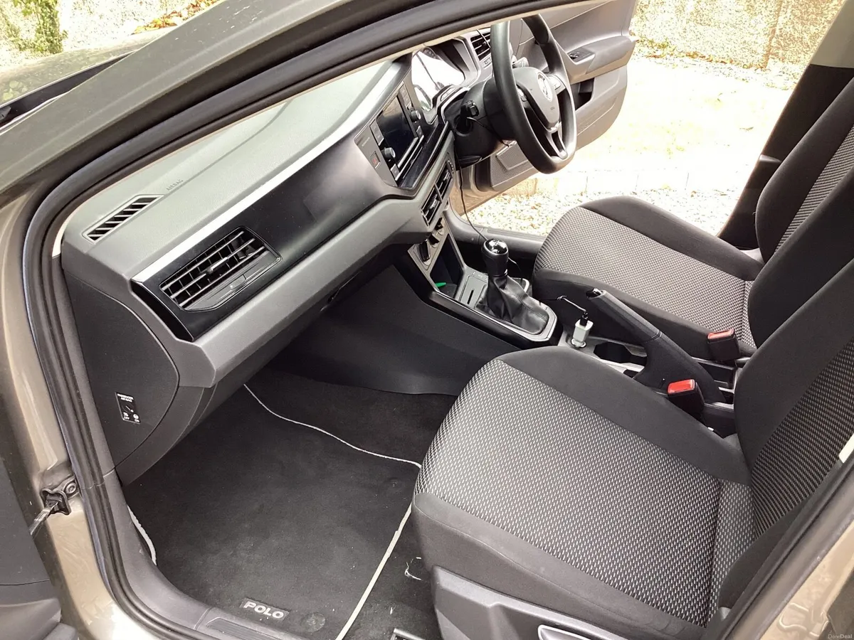 Volkswagen Polo 2021 - Image 5