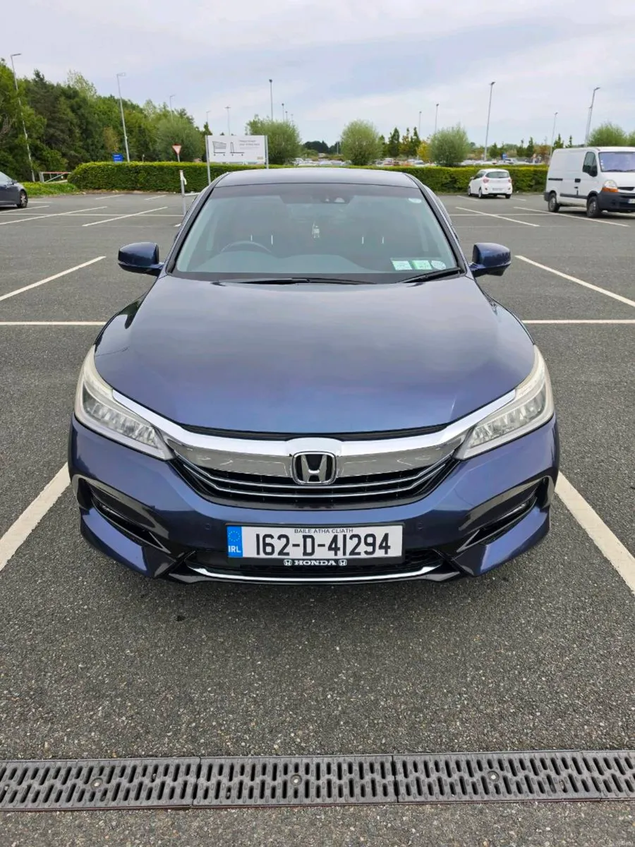 Honda Accord hybrid - Image 2