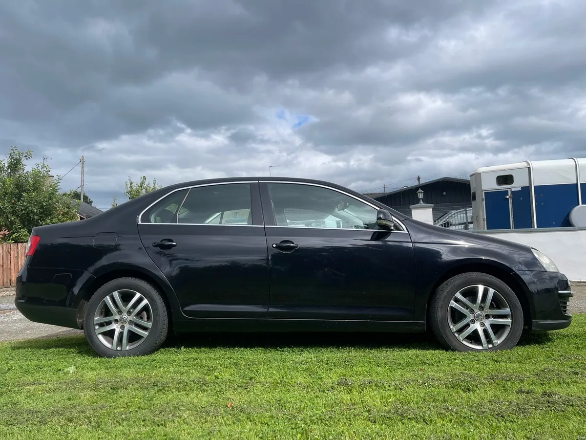 1.9 Volkswagen Jetta - Image 4