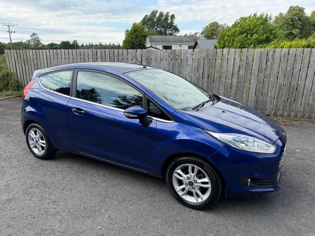 2014 FORD FIESTA 1.25 ZETEC LOW MILES - Image 1