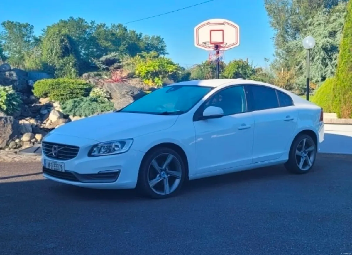 Volvo S60 2014 - Image 1