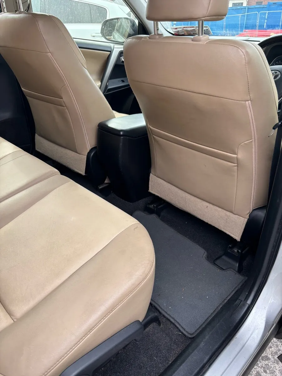 RAV 4 - Image 5
