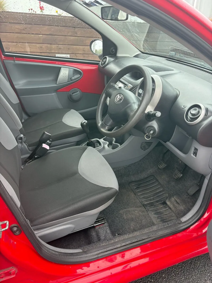 Toyota Aygo 1L petrol manual - Image 5
