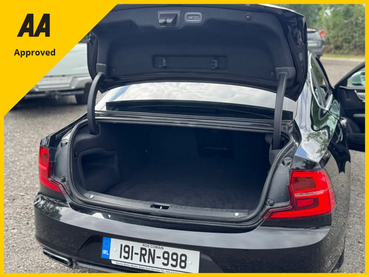 Volvo S90 2.0 TD R-DESIGN D4 4DR AUTO 90 SERIES - Image 3