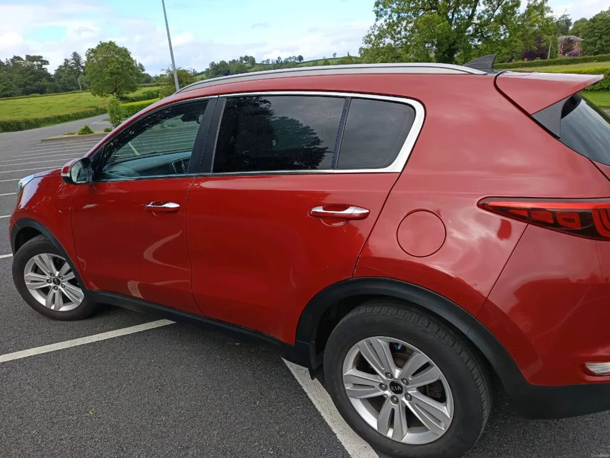 2017 Kia Sportage 3 ISG - Image 2