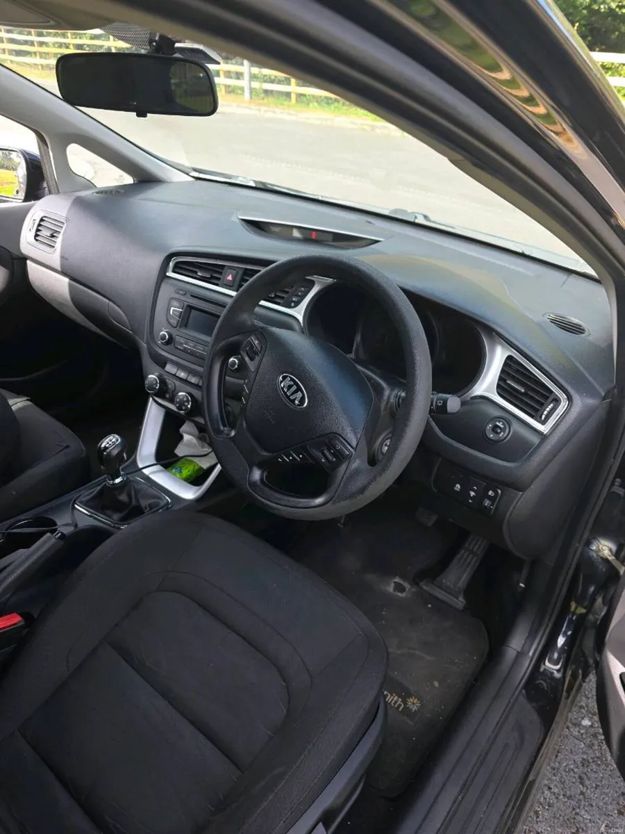 Kia Ceed - Image 5