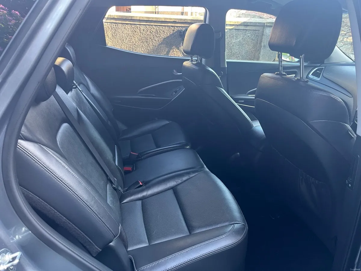 Hyundai Santa Fe - Image 4