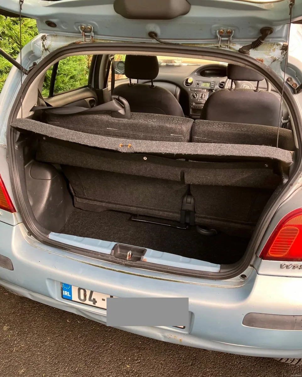 Toyota Yaris 2004 - Image 5
