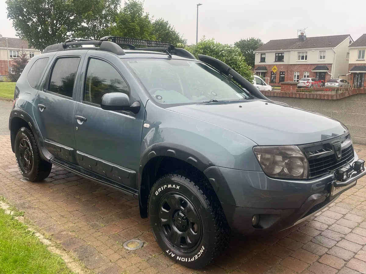 Off road Dacia duster only 83000kn! - Image 4