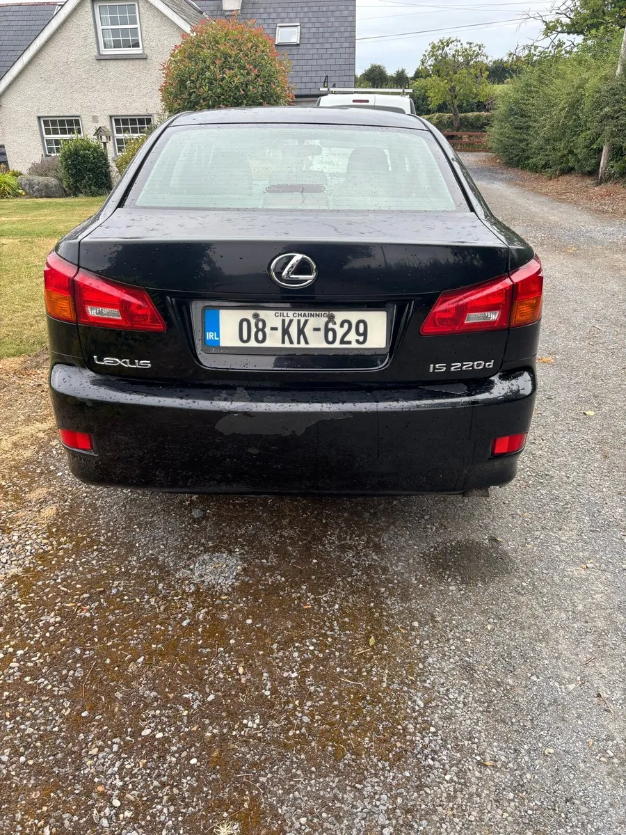 Lexus IS 220D - Image 3