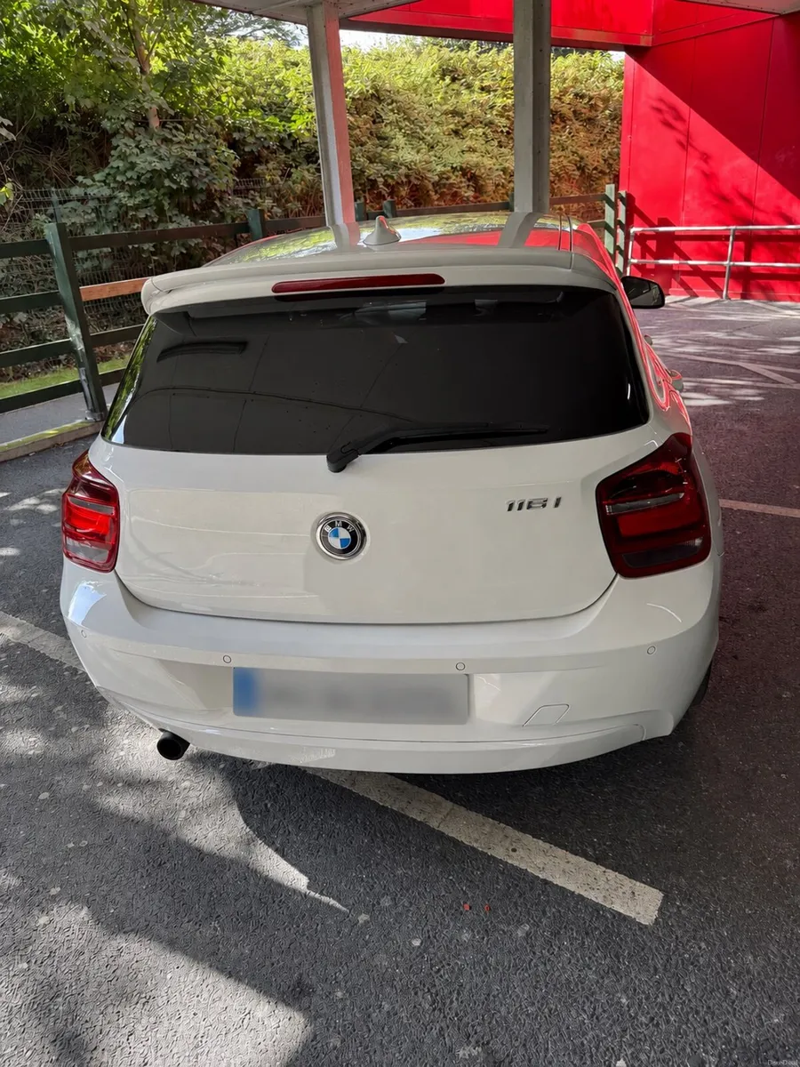 2014 BMW 116i Automatic – White - Image 3