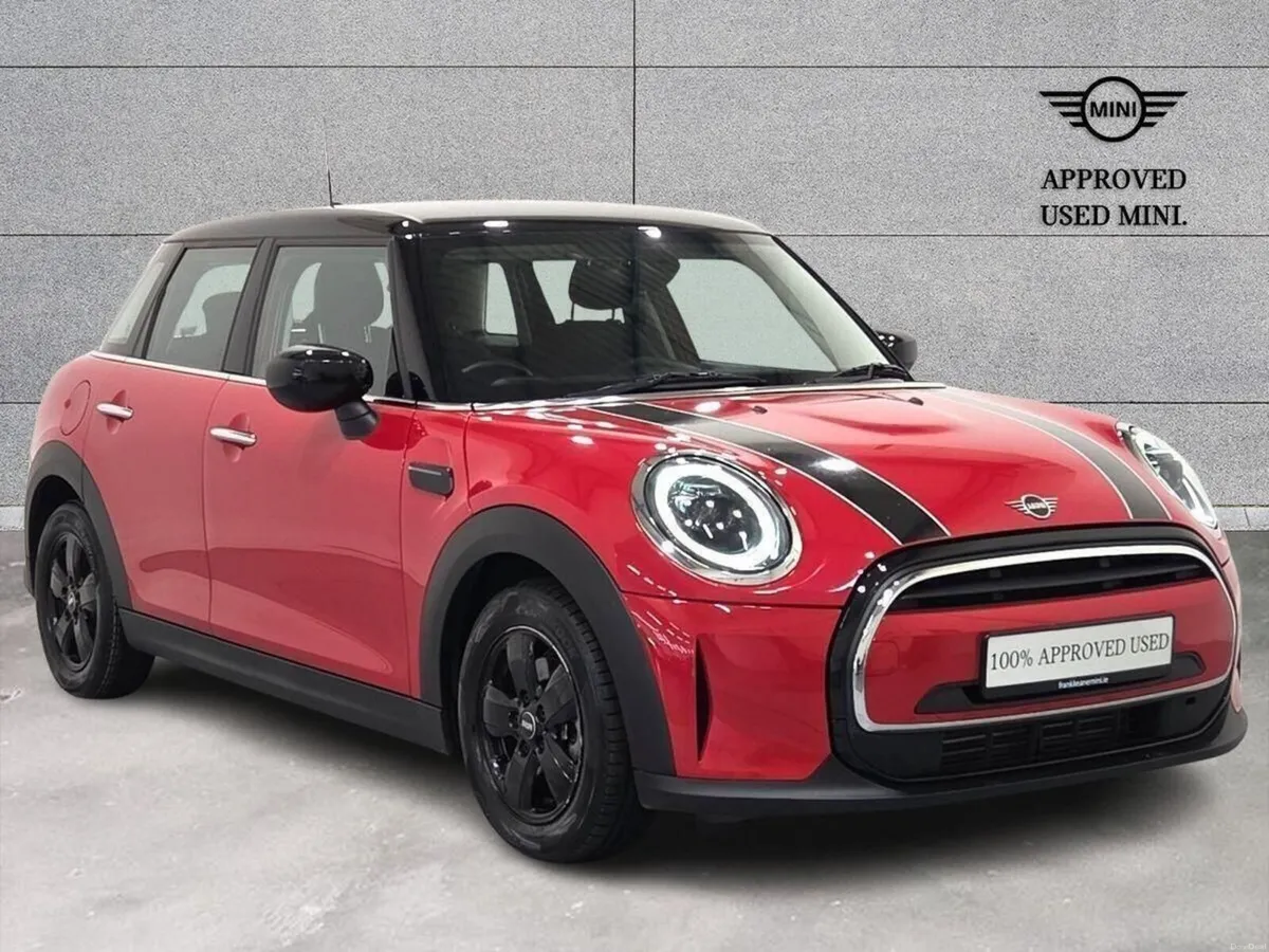 Mini Cooper 5-Door Cooper Classic - Image 1