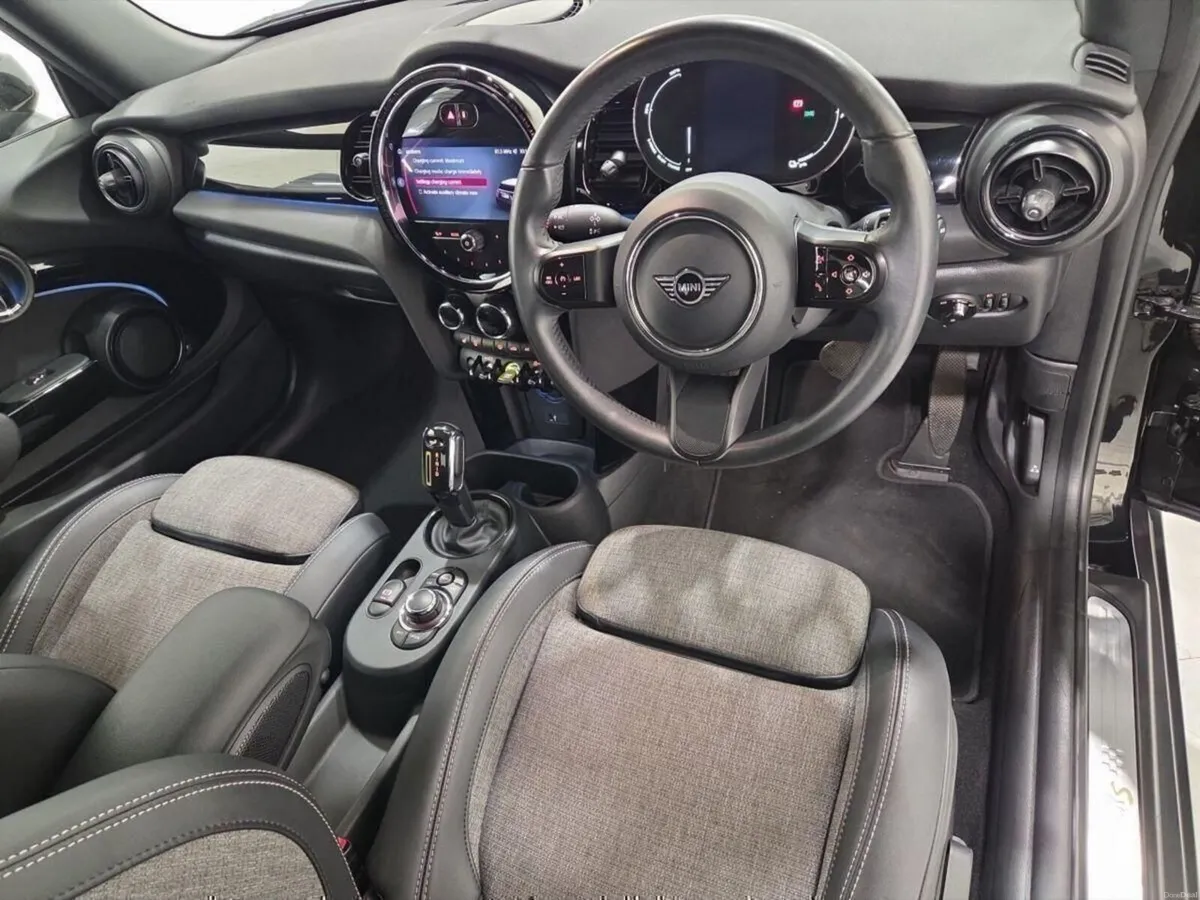 Mini Cooper Electric Level 2 - Image 6