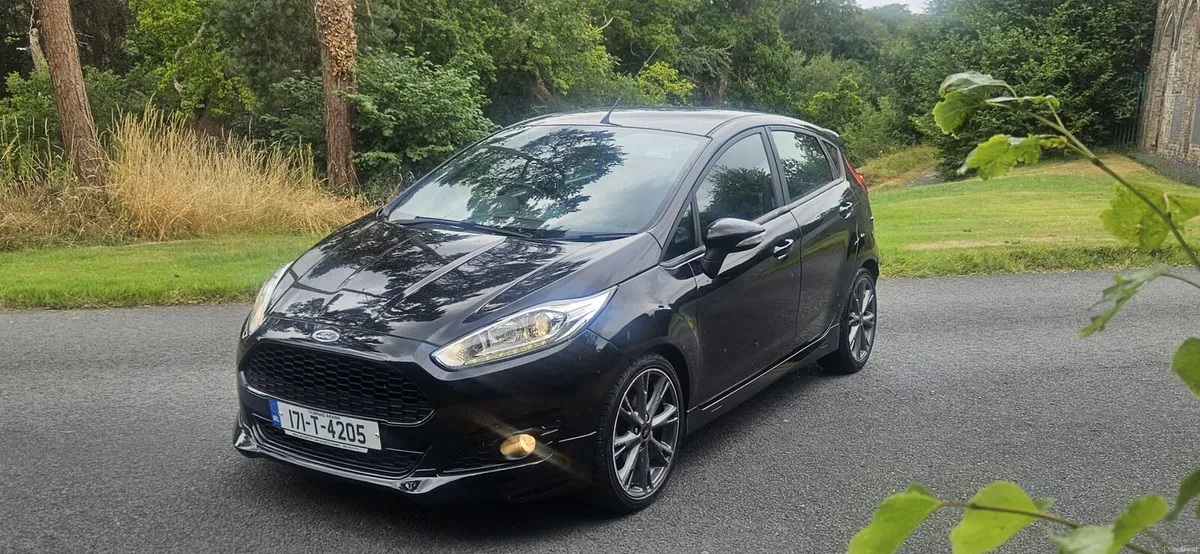 Ford Fiesta ST line - Image 2