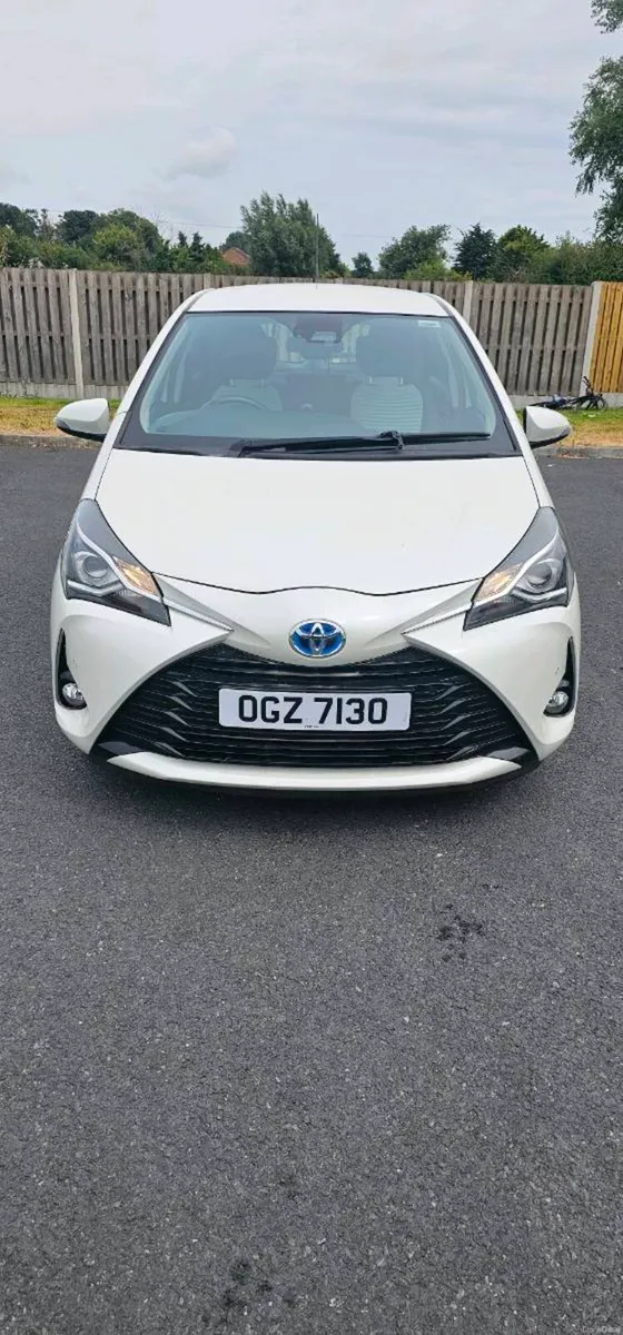 Toyota Yaris 1.5 petrol hybrid automatic 2019 - Image 1