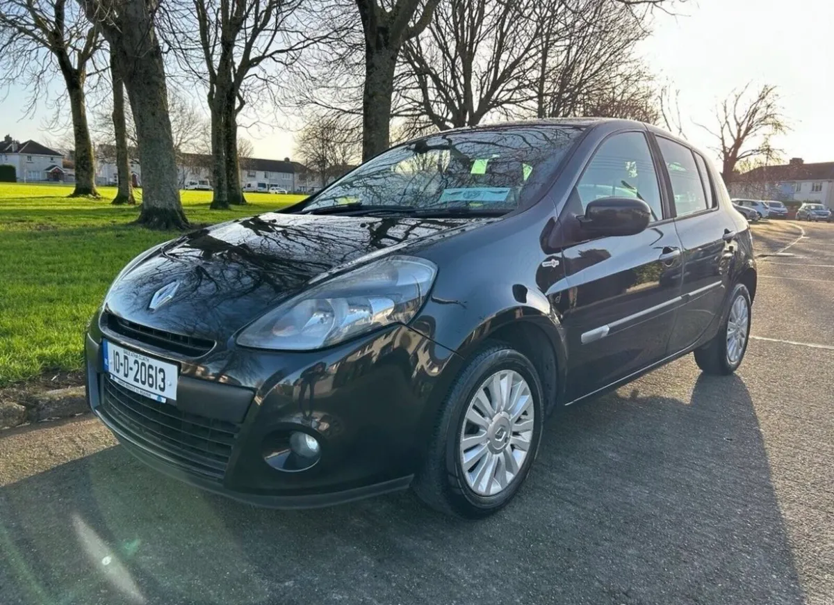 2010 Renault Clio 1.1L TomTom edition - Image 1