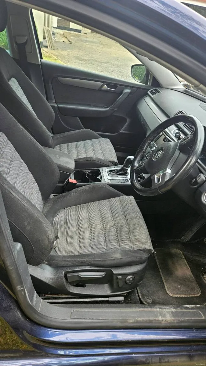 VW Passat 2011 (DSG gearbox needs replacement) - Image 4