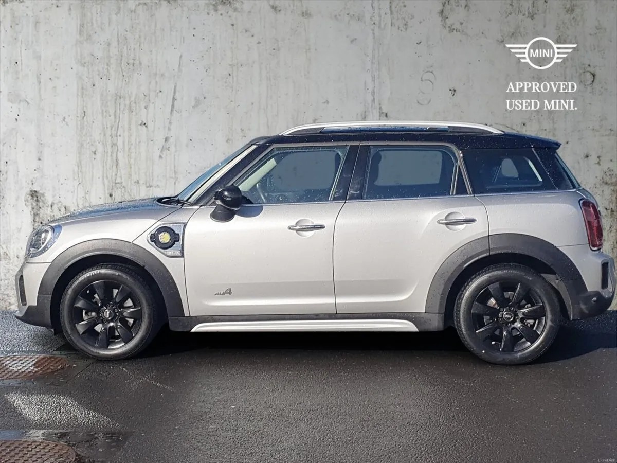 Mini Countryman Cooper S E Classic - Image 3
