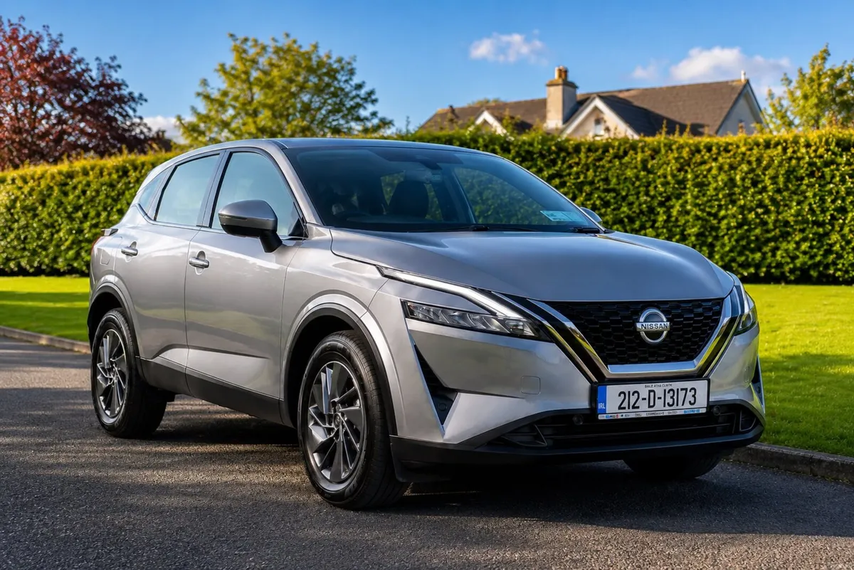 2021 Nissan Qashqai SV Premium Mild Hybrid - Image 5